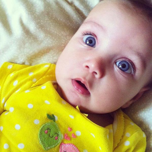 我的宝宝会是什么样子:宝宝眼睛的颜色，头发的颜色和其他颜色