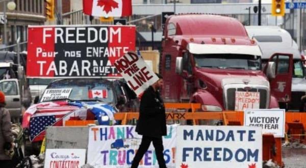 特鲁多猛烈抨击加拿大卡车司机的抗议活动，警方威胁要逮捕他