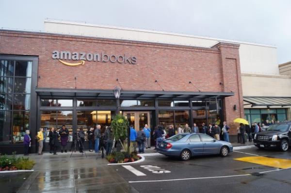 亚马逊将关闭书店、四星级书店和Pop Up零售店，专注于食品杂货和时尚