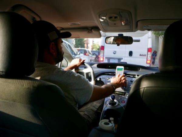 Lyft、Uber和工会支持华盛顿州保护司机的新立法
