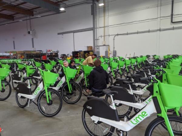 Lime在西雅图升级了它的电动摩托车和电动自行车车队;移动到可更换电池是关键chan
