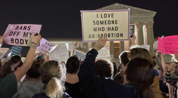 “获得安全堕胎可以拯救生命”:世卫组织在争论中的主要评论