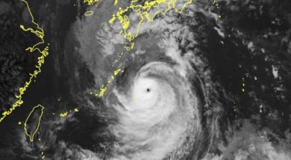 注意:数十年来最具破坏性的热带“超级台风”袭击日本南部