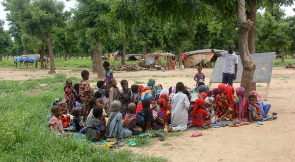 乍得:流动学校给游牧儿童带来希望