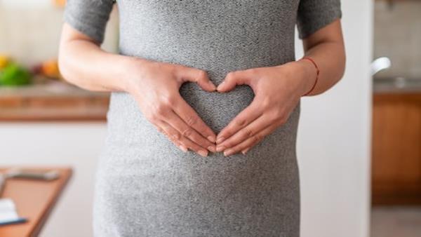 怀孕10周:建议、症状和婴儿发育