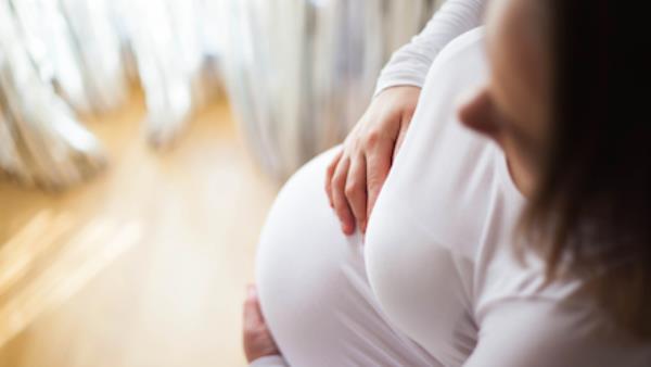 怀孕8周:症状，腹部和建议