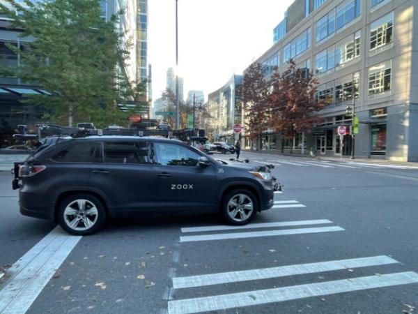 西雅图为在城市街道上测试自动驾驶汽车的公司推出许可证制度