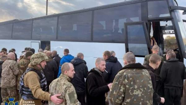 红十字会访问被俄罗斯和乌克兰关押的战俘，向他们的家人传达“期待已久的消息”