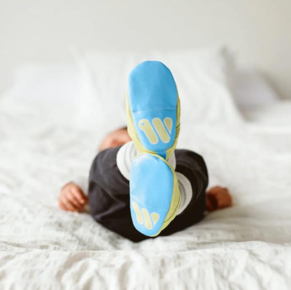 可持续鞋:这家初创公司发明了可以溶于水的婴儿鞋