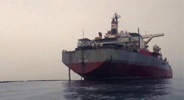 定时炸弹:联合国开始打捞濒临向红海泄漏大量原油的也门油轮