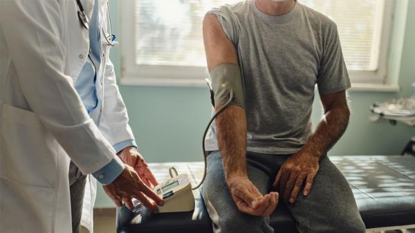五分之四的高血压患者没有得到适当的治疗