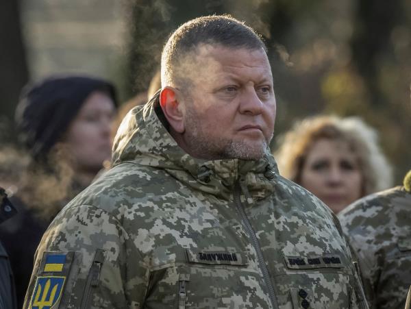 乌克兰告知白宫计划解雇最高指挥官:报道